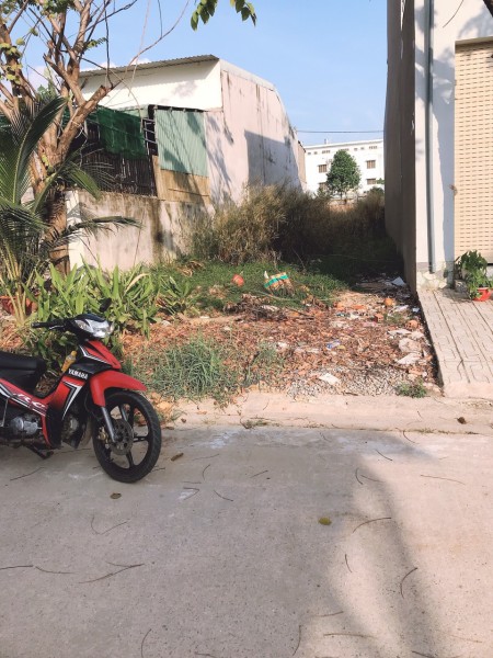 Bán nhanh lô đất diện tích sử dụng 100m2 tại Khu Phố 1 giáp Thủ Dầu Một,