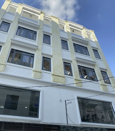 Bán nhà 4 lầu, hẻm 6m. Sát mặt tiền đường khu dân trí cao giá thương lượng, lh 0704680423