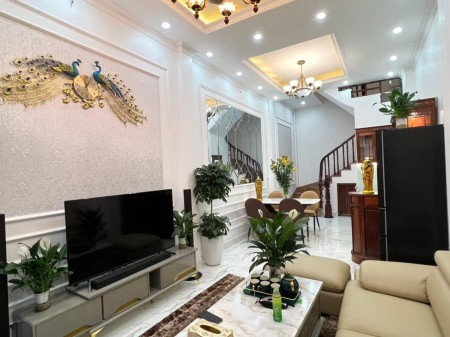 Nhà đẹp lung linh trung tâm Đống Đa, 40M2 NHỈNH 4 TỶ, pháp lý rõ ràng