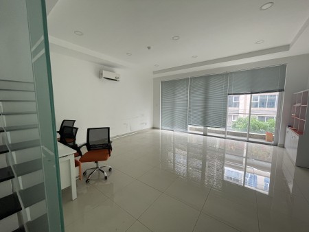 Shophouse Saritown cho thuê hoàn thiện đẹp, khu tiện ích đầy đủ.