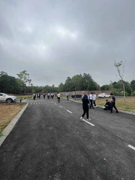 Đi đến slide 4