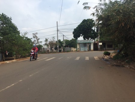 Chơi chứng khoán thua lỗ nên cần bán gấp lô đất diện tích 1200m2 kcn becamex để trả nợ