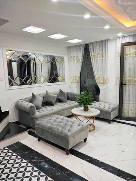 Bán nhà riêng phố Kim Ngưu thang máy dòng tiền 80tr/tháng - 20p dtsd 85m2, giá 11.8 tỷ