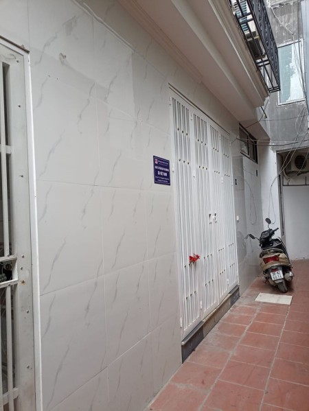 Bán nhà đường Hoàng mai, gần phố Trương Định, diện tích 47m2, 5 tầng, giá bán 4 tỷ1