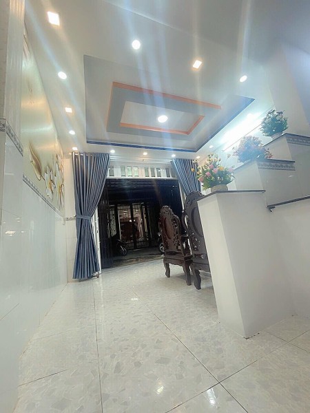Hẻm xe 4 5 7 chỗ Đổ Cổng Nhà Nguyễn Sơn Tân Phú - 2 tầng giá bán nhĩnh 4.5 tỷ