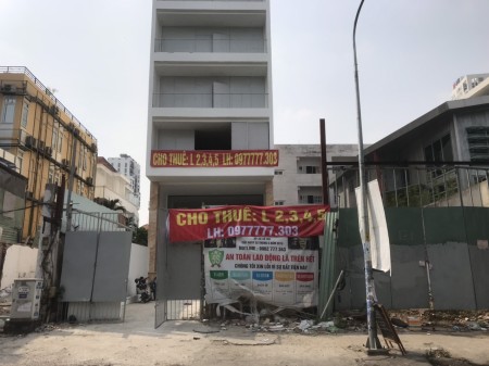 Cho Thuê Lầu 2,3,4 + Sân thượng tại 92 Xuân Thuỷ. Giá rẻ nhất thị trường, tiện ích đủ