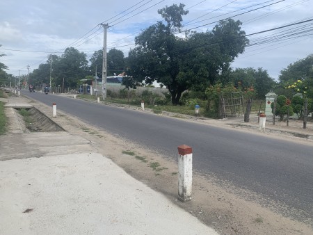 Bán 2 lô Mặt Tiền Nguyễn Huệ đặc khu Bắc Vân Phong xã Vạn Thắng huyện Vạn Ninh, Khánh Hoà