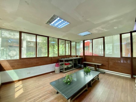 Phân lô Phùng Chí Kiên chủ tặng toàn bộ nội thất nhìn mê luôn đúc 5 tầng giá 6.2 tỷ