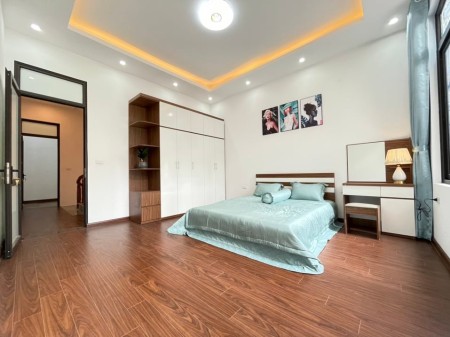 Bán gấp nhà mặt đường Ngô Quyền Quận Hà Đông ô tô kinh Doanh 5 tầng giá 3.45 tỷ 0949433468