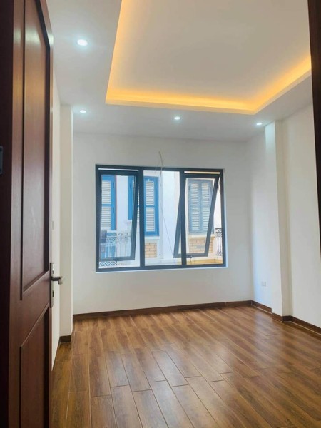 2.5 tỷ có nhà đẹp Phường Tương Mai, Hoàng Mai 32m2 cần bán gấp