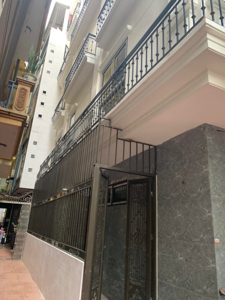 Bán gấp nhà phố Định Công Thượng, quận Hoàng Mai, DT 39m, 5 tầng, MT 7m, 4,3 tỷ