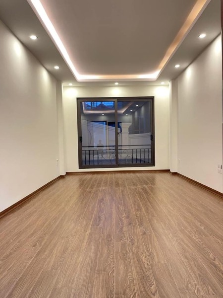 Bán nhà Khương Hạ gara ô tô tránh, giá bán chỉ nhỉnh 5 tỷ, lô góc chính chủ, khu an ninh