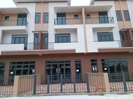 Bán shophouse mặt tiền đường 56m khu đô thị Vsip dự án centa city