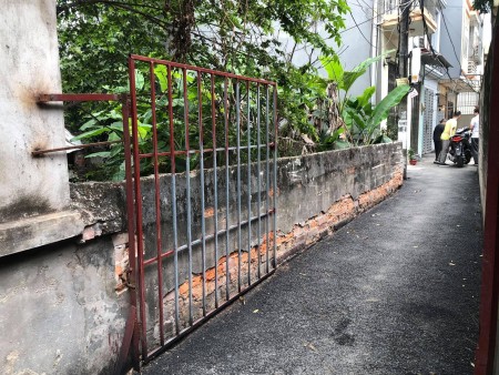 Nhà mới Phương Nam dtsd 30m2, 5 tầng ba gác vào nhà sổ dỏ nở hậu, chính chủ hiền lành