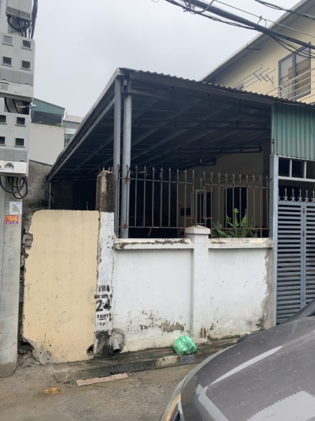 Bán đất có sẵn sổ, diện tích 45m2, giá 70 triệu/m2, làm việc chính chủ, ngõ 293 Ngọc Thuỵ