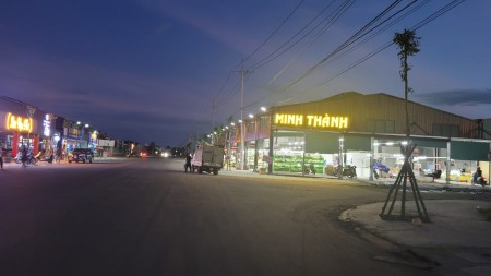 Lô đất ngay sau UBND, HĐND, chợ Minh Thành, Becamex Chơn Thành, Bình Phước giai đoạn 2.