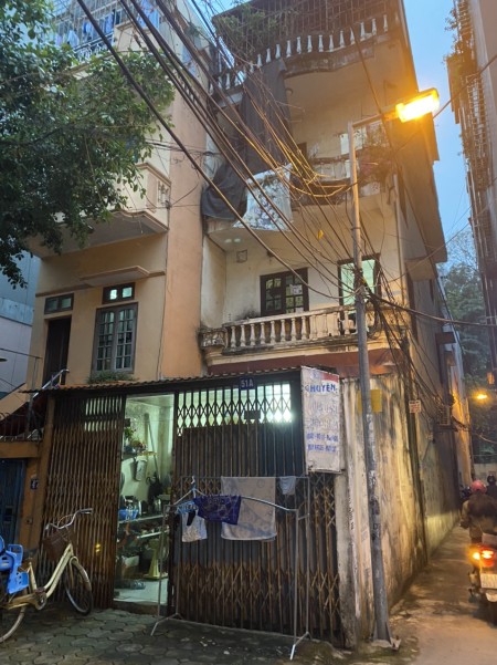 Cần bán gấp nhà 2 mặt tiền tại Nguyễn Phong Sắc đường rộng thoáng, vị trí đắc địa