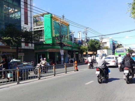 Mặt tiền lô góc đường Trường Chinh, diện tích 55m2 giá chưa tới 16 tỷ lh 0961938939