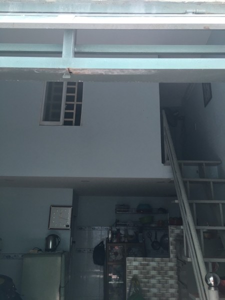 Bán nhà có gác đường vào chùa Pháp Thạnh, Quận 12. Giá rẻ, hẻm xe hơi vào được (Hẻm Lẩu Bò Tèo )