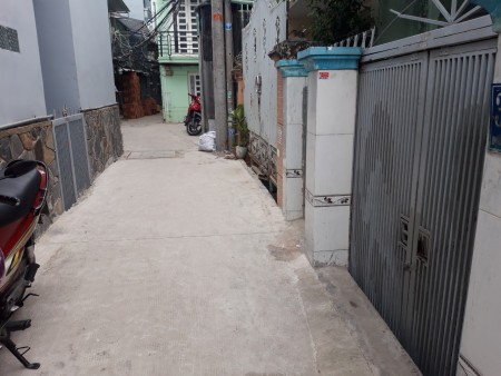 Cần bán nhà Quận 7 cho người thiện chí liên hệ 0906786811, giá bán chỉ 4.5 tỷ, thương lượng