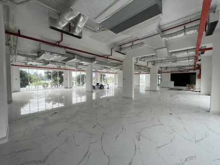Cho thuê sàn shophouse khu đô thị Sala. Hoàn thiện đẹp thoải mái đậu ô tô, tiện ích đủ