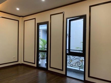 Nhà đẹp phố vip 2 mặt thoáng lô góc khu dân trí cao, pháp lý chuẩn, sổ đỏ chính chủ