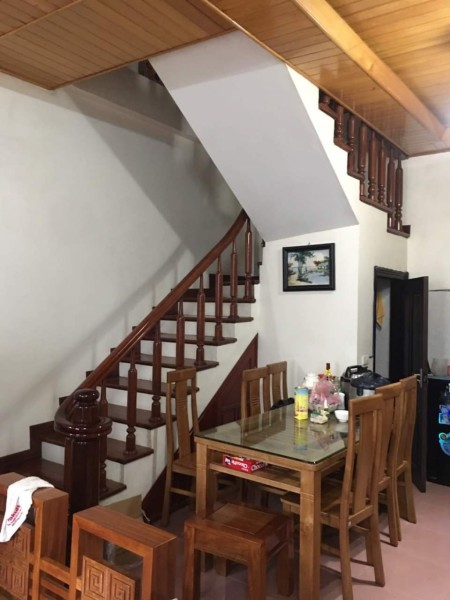 Tư Đình Long Biên bán đất Tặng nhà diện tích 40m2 3 tầng mặt tiền 5m giá bán 3tỷ x