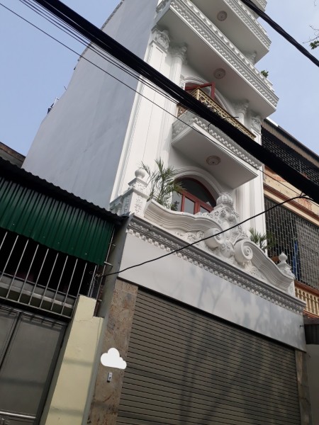 Bán nhà mới phong cách Châu Âu, nội thất nhập khẩu xịn xò, giá bán chỉ 7.2 tỷ