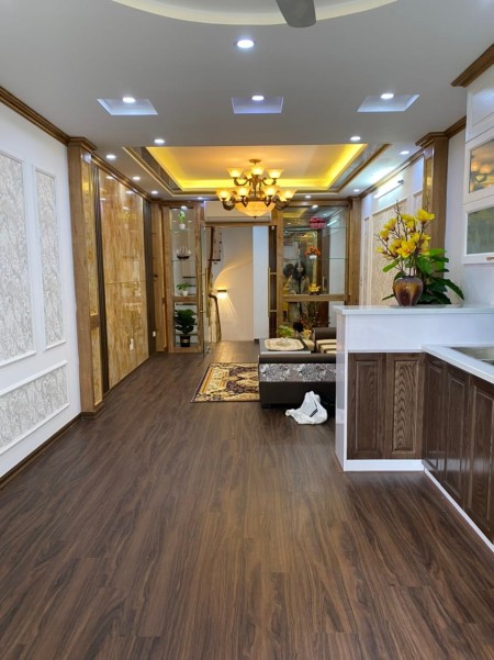 Bán nhà phố VIP-2022 Hoàng Văn Thái – Thanh Xuân 50M, 6 tầng, giá 11.5 tỷ.