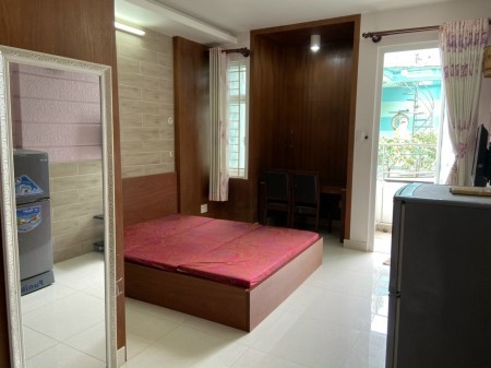 Cho thuê phòng đủ nội thất có ban công Dương Bá Trạc, Quận 8 gần sát Quận 1