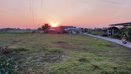 Bán gấp lô đất đường đá xanh gần lộ lớn giá bán 1.789 tỷ, thương lượng, lh 0858925992