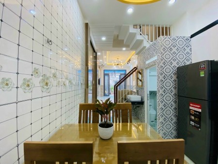 Nhà 1 trệt+1 lầu (đúc thật) 750 triệu/ 2PN/ sổ riêng NGUYỄN VĂN BỨA lh 0789.114.979