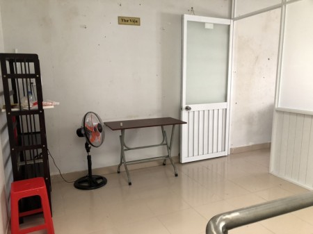 Cho thuê nhà mặt tiền đường Bùi Đình Túy giá bán chỉ 25 triệu/tháng, kết cấu 3 tầng đúc