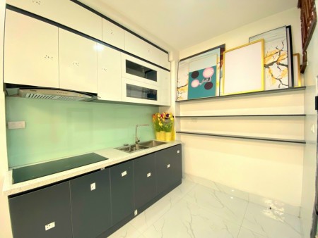 Xuân Đỉnh công viên Hoà Bình, siêu thị, diện tích 35m2, 5 tầng, ô tô đỗ cửa, nhà ngõ to