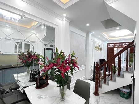 Bán nhà Kim Giang, diện tích sử dụng 33m2, 4 tầng, mặt tiền 3m, giá bán chỉ nhỉnh 3.1 tỷ