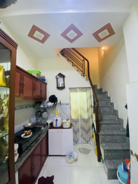 Bán nhà 1 sẹc, Hương lộ 2, Bình Tân, 4 tầng, 4 PN, 4 WC, 27m2, mới đẹp vào ở ngay, chỉ 2.3 tỷ