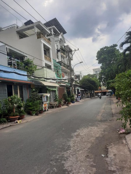 Bán nhà Cư Xá Phú Lâm D, Quận 6, dtsd 70m2, giá nhỉnh 11 tỷ, tiện ích đầy đủ, yên tĩnh