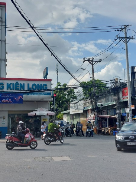Bán Đất Đẹp Ngang 10m tổng 310m2 Thới Tam Thôn Hóc Môn thương lượng nhanh