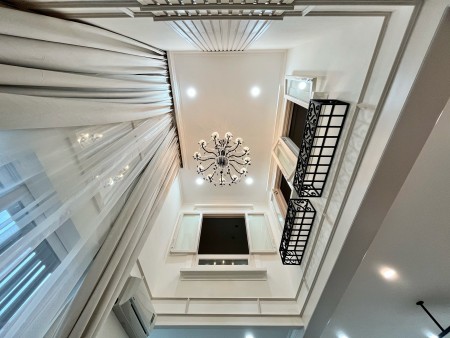 Cần bán căn hộ Duplex thông tầng 5 phòng ngủ cao cấp đã có sổ hồng, pháp lý chuẩn