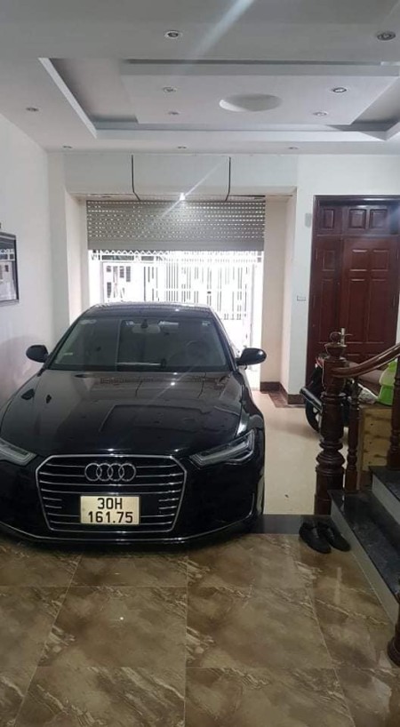 Bán nhà Thạch Bàn, 4 tầng, gara ô tô, chỉ 5.3 tỷ liên hệ xem nhà 0973362132 gặp chính chủ