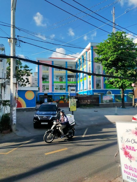 Bán nhà nguyên căn đường Tân Kỳ Tân Quý, giá bán đầu tư sinh lời hẻm thông tứ tung