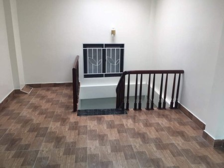 Bán nhà liền kề KĐT Văn Khê, dt 82,5m2 x 4 tầng, đã hoàn thiện, kinh doanh, giá 9.6 tỷ