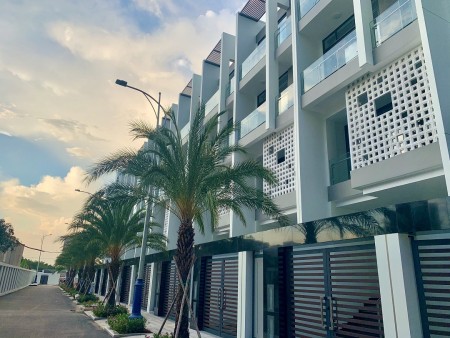 Bán khu nhà phố Compound Quận 2 Precia Riverside đã có sổ giá chỉ 51.5 triệu/m2
