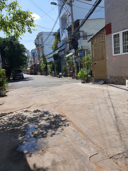 Chính chủ bán gấp nhà trả nợ ngần hàng liên hệ chính chủ 0387229069, 2 lầu kiên cố