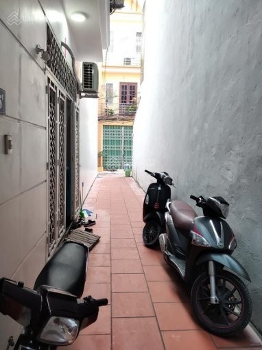 Nhà gần chợ phúc lợi Phúc Lợi diện tích sử dụng 34m2, giá 2,75 tỷ đúc 5 tầng kiên cố
