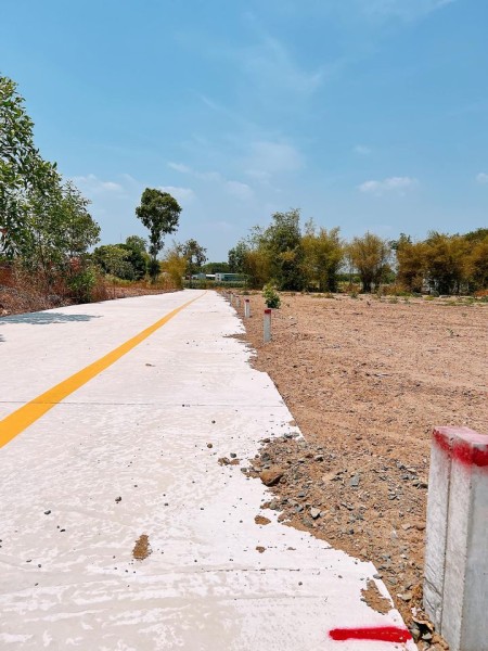 Chỉ còn 1 lô diện tích 1000m2 ở huyện Đất Đỏ vị trí đắc địa, giá bán chỉ 5 triệu/m2