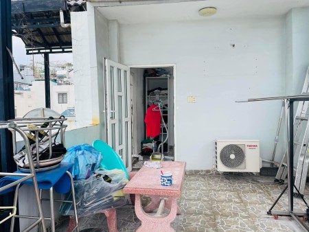 Nhà có mặt tiền và hẻm xe hơi nhựa kinh doanh diện tích 68m2 Bùi Thế Mỹ giá bán 8 tỷ
