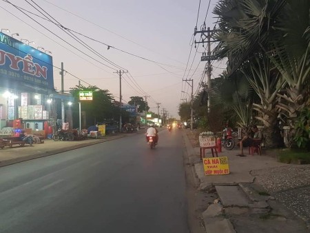 Bán nhà mặt tiền Đỗ Văn Dậy, Hóc Môn
