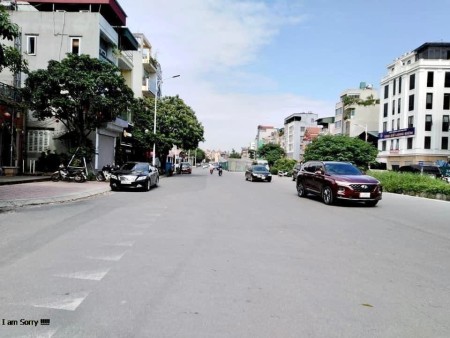 Hạt giẻ phố Nguyễn Văn Cừ, mặt tiền Vạn lý trường thành, lô góc, kinh doanh đỉnh cao.