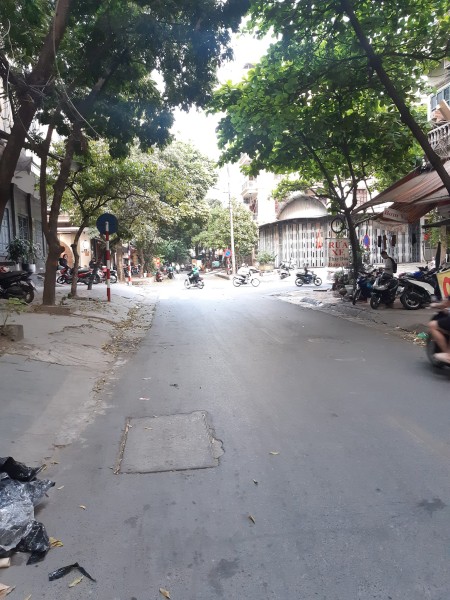 Nhà mặt phố Võ Văn Dũng diện tích sử dụng 43m2, giá bán 16 tỷ liên hệ 0902317688